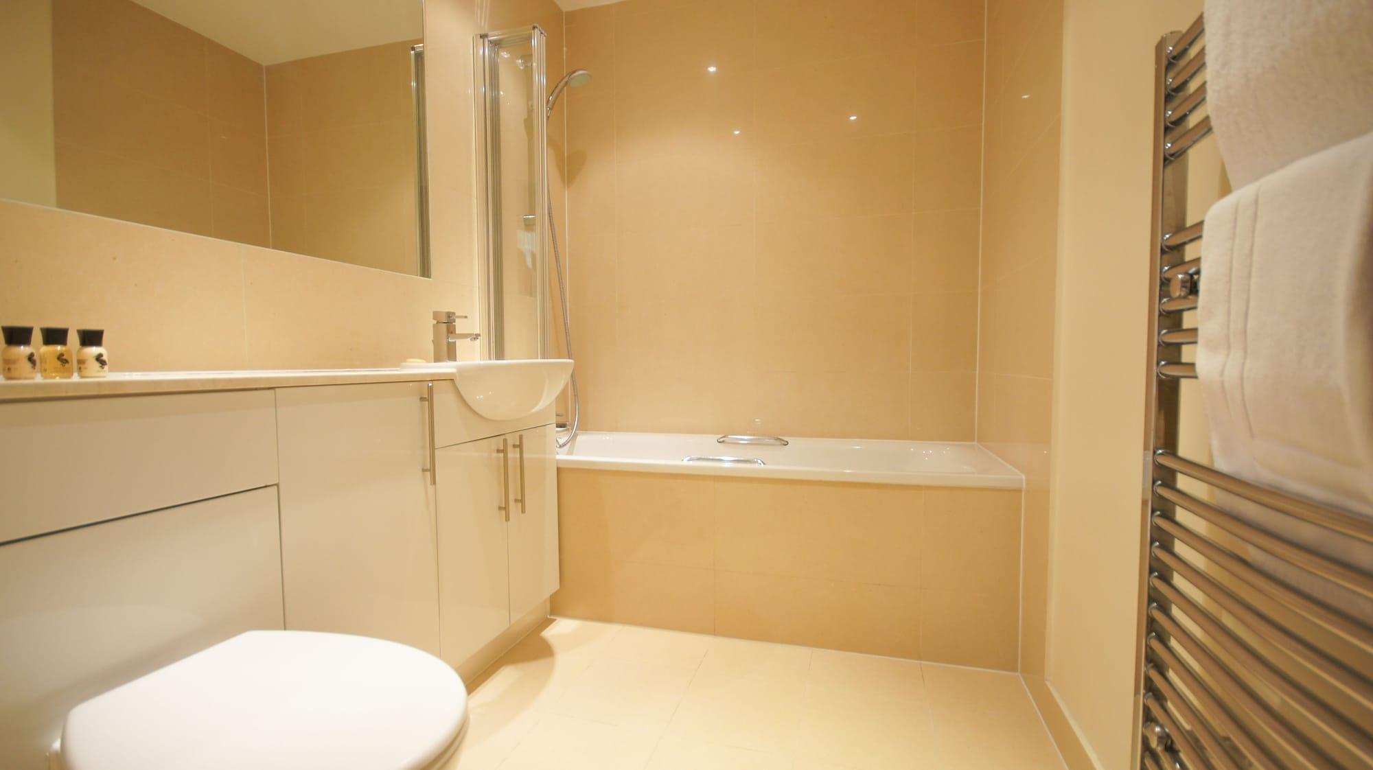 Crompton Court Apartments London Eksteriør bilde