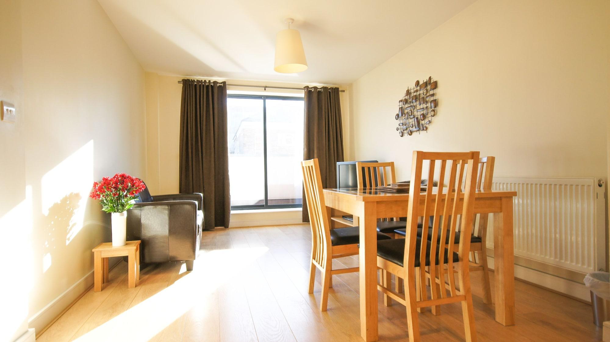 Crompton Court Apartments London Eksteriør bilde