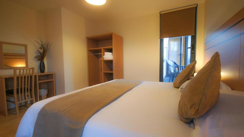 Crompton Court Apartments London Eksteriør bilde